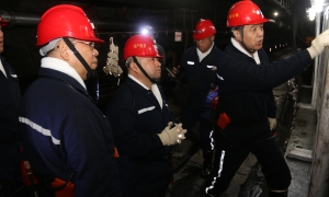 鞠超在鶴崗礦業公司峻德礦檢...